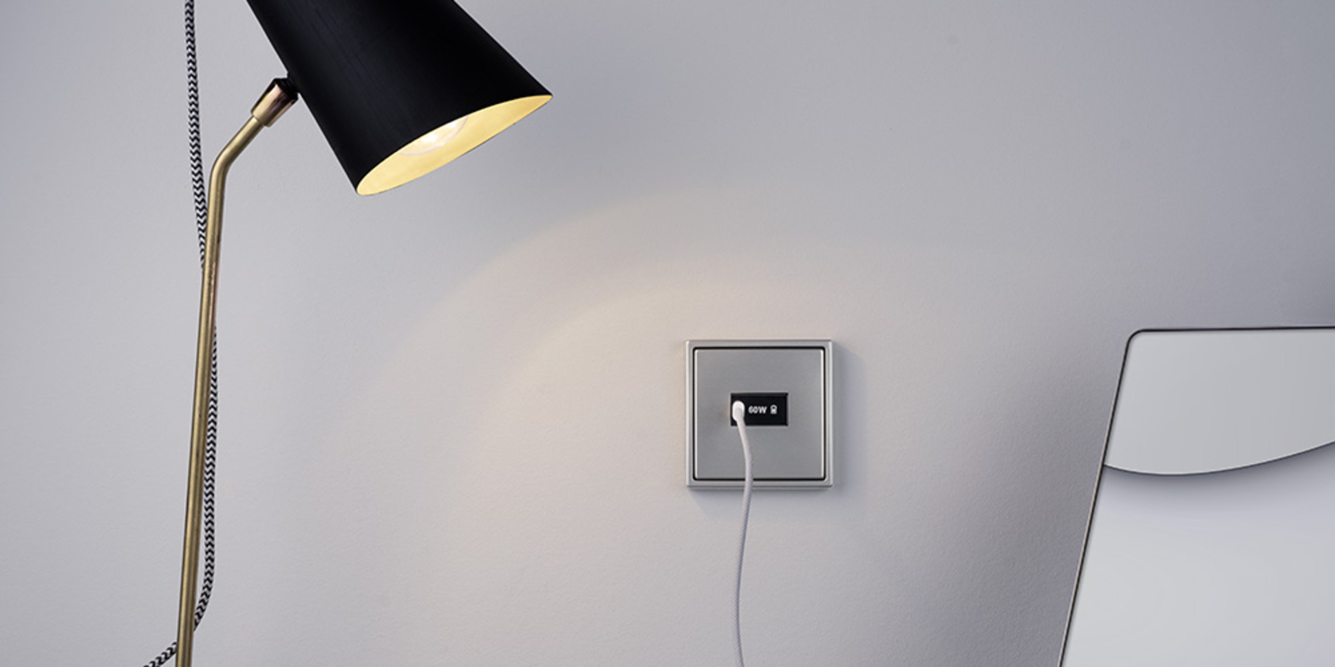 Ladegerät USB PD 60 bei GERBER Spanndecken und Elektrotechnik GmbH in Würzburg