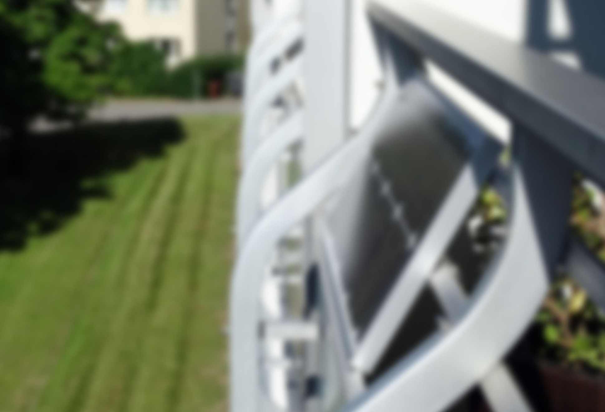 Balkon­kraftwerk bei GERBER Spanndecken und Elektrotechnik GmbH in Würzburg
